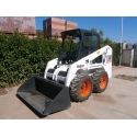 Bobcat S130 con pala