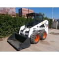 Bobcat S130 con pala